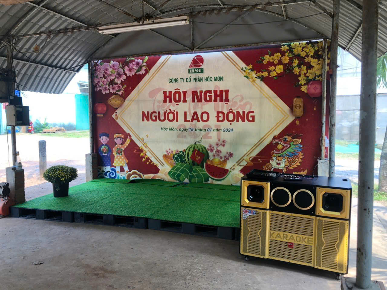 Combo Cho Thuê Loa Kéo Công Suất Lớn Kèm Màn Hình Tivi Hát Karaoke 